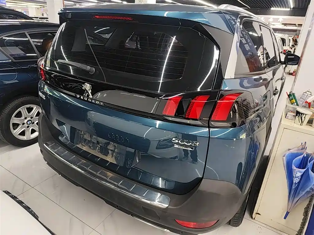 Peugeot 5008 380 THP 5-seat Elite