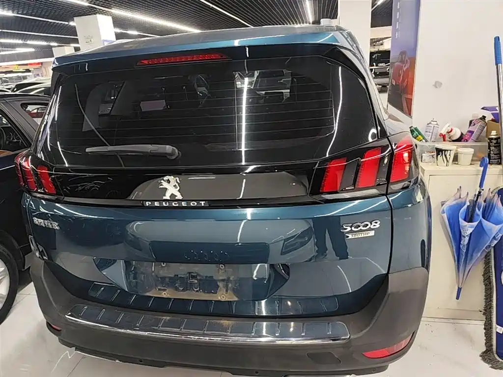 Peugeot 5008 380 THP 5-seat Elite