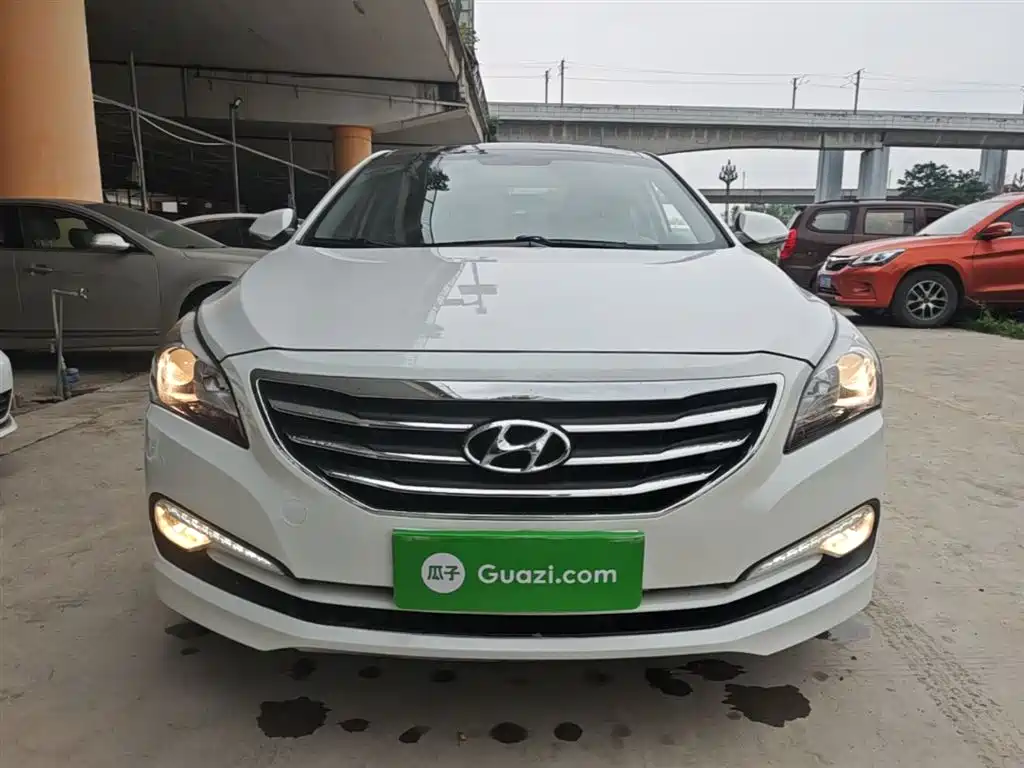 Mistra 1.8 L Auto Distinguished DLX