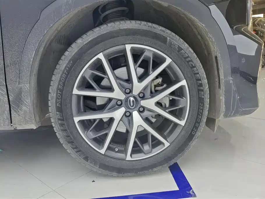 GAC Trumpchi GS8 Navigator Series 2.0 TGDI 2 WD Distinguished (7-seat)