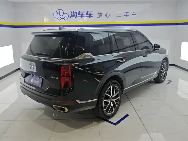 GAC Trumpchi GS8 Navigator Series 2.0 TGDI 2 WD Distinguished (7-seat)