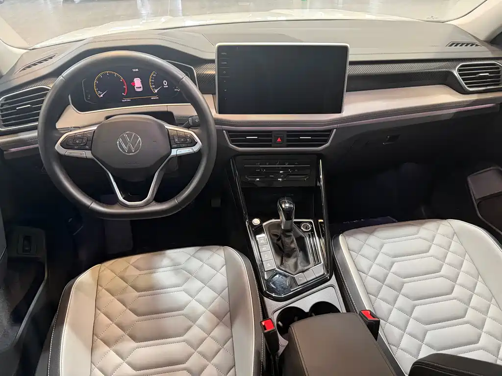 Tayron 300 TSI 2 WD Luxury Plus Advanced