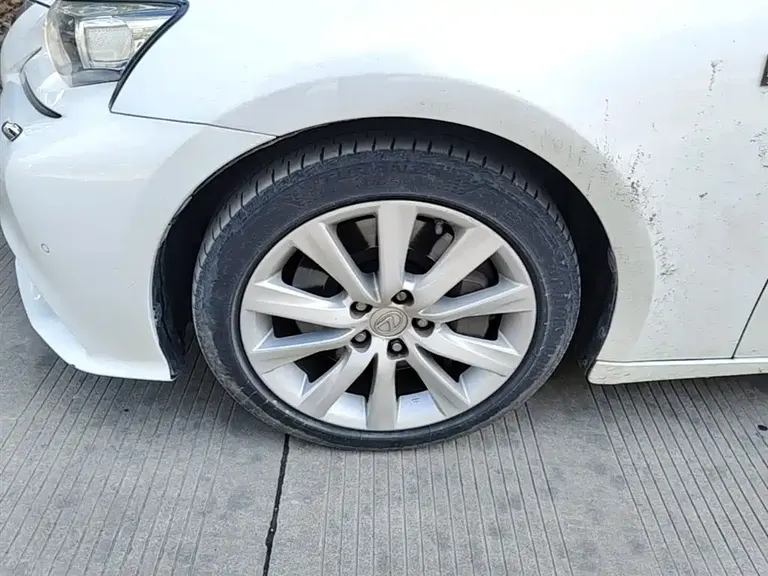 Lexus IS 200 t F SPORT