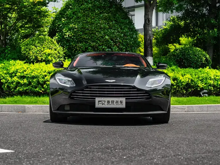 Aston Martin DB11 阿斯顿·马丁DB11 2023款 4.0 T V8 Volante