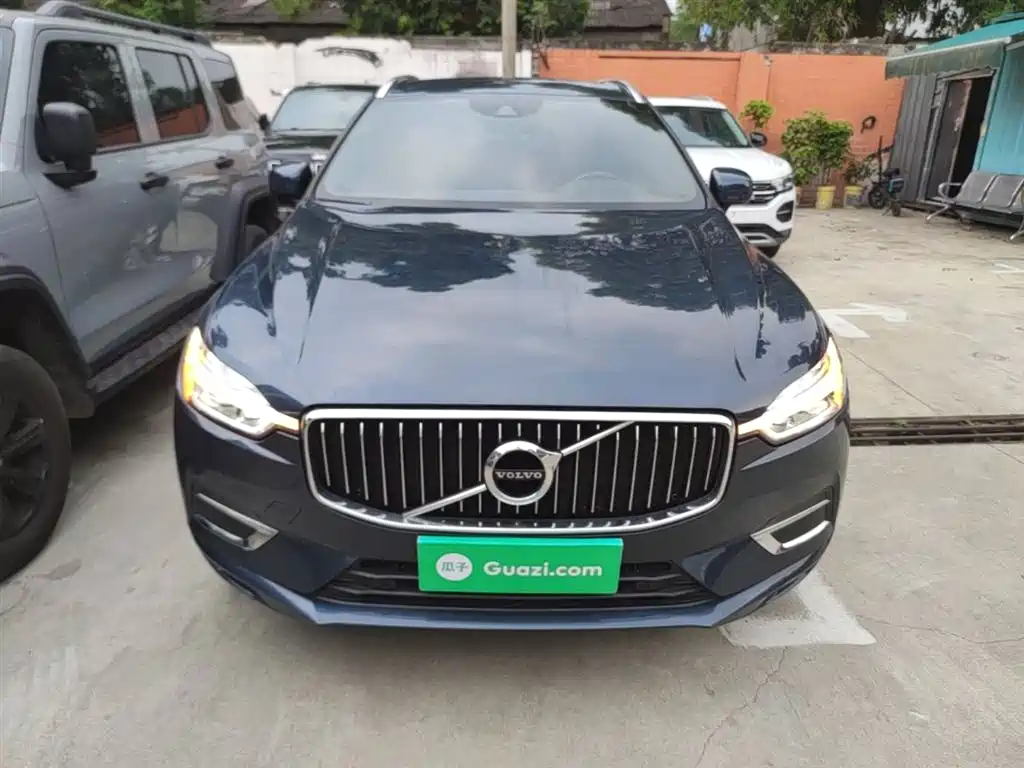 Volvo XC60 T5 4 WD Smart Ease Luxury
