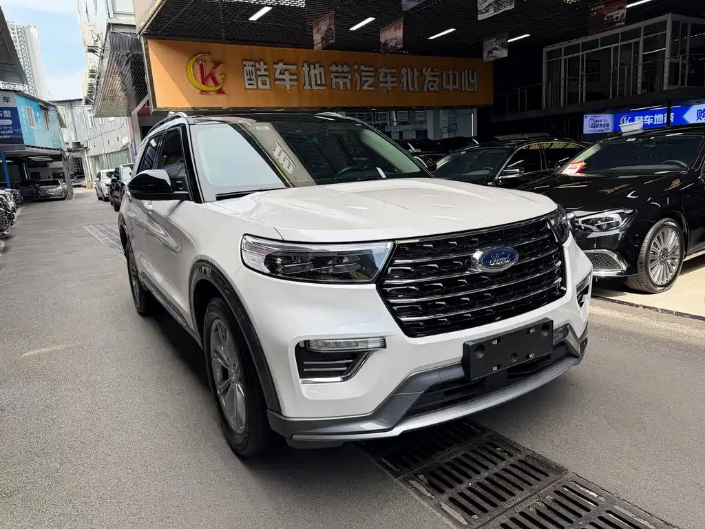 Explorer EcoBoost 285 4 WD Style 6-seat