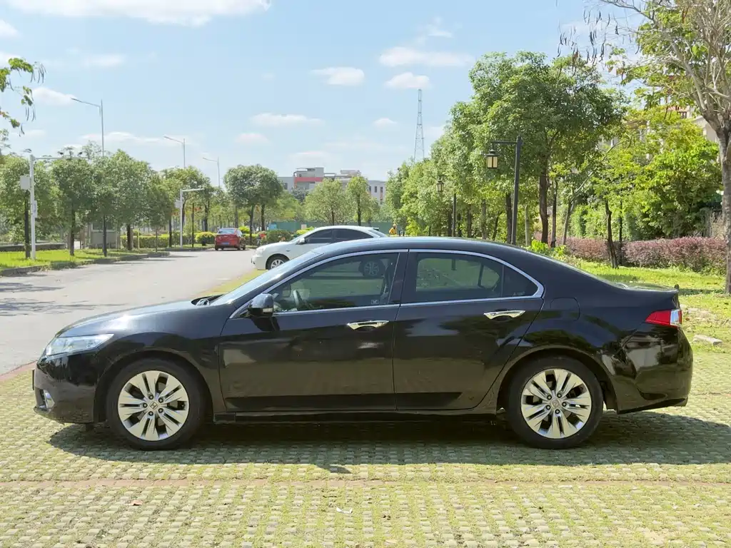 Spirior 2.4 L Distinguished