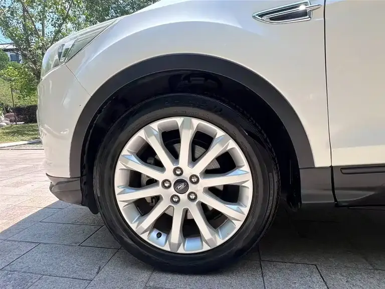Ford Kuga 1.5 L GTDi 2 WD Comfort