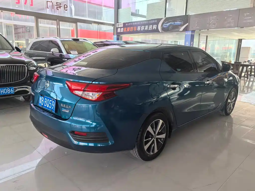 Lannia 1.6 L CVT Cool CN-VI