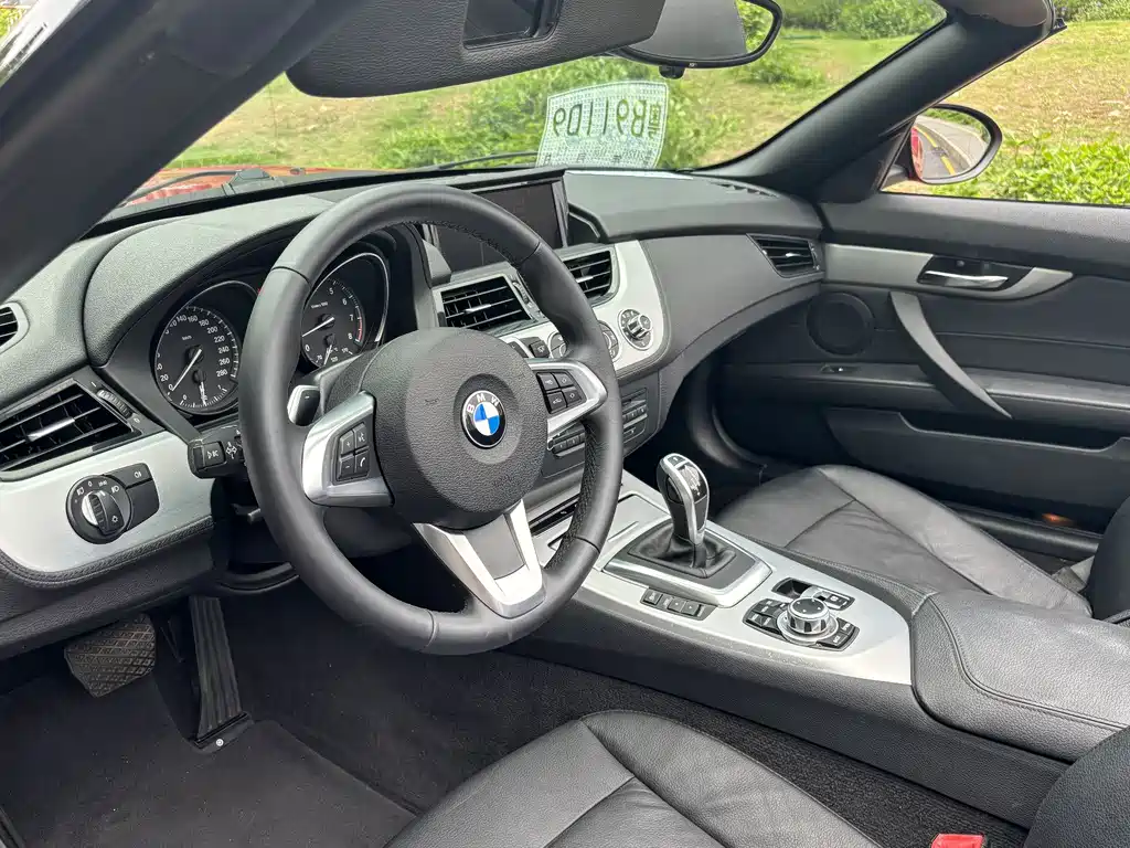 BMW Z4 sDrive20 i Leading