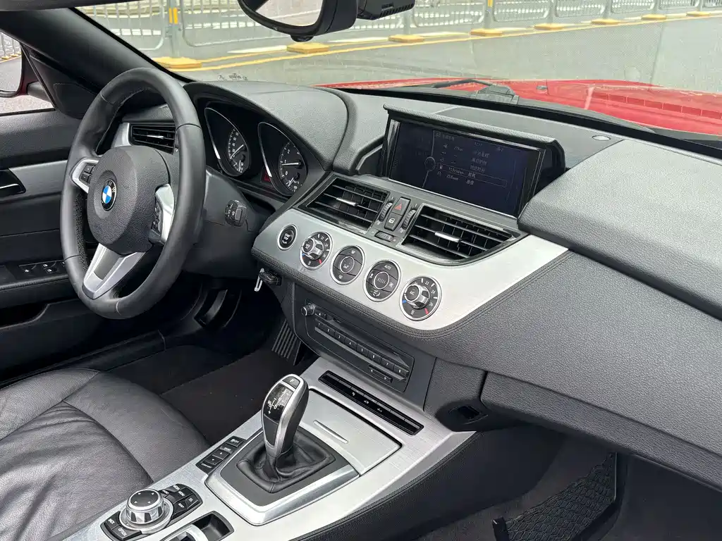BMW Z4 sDrive20 i Leading