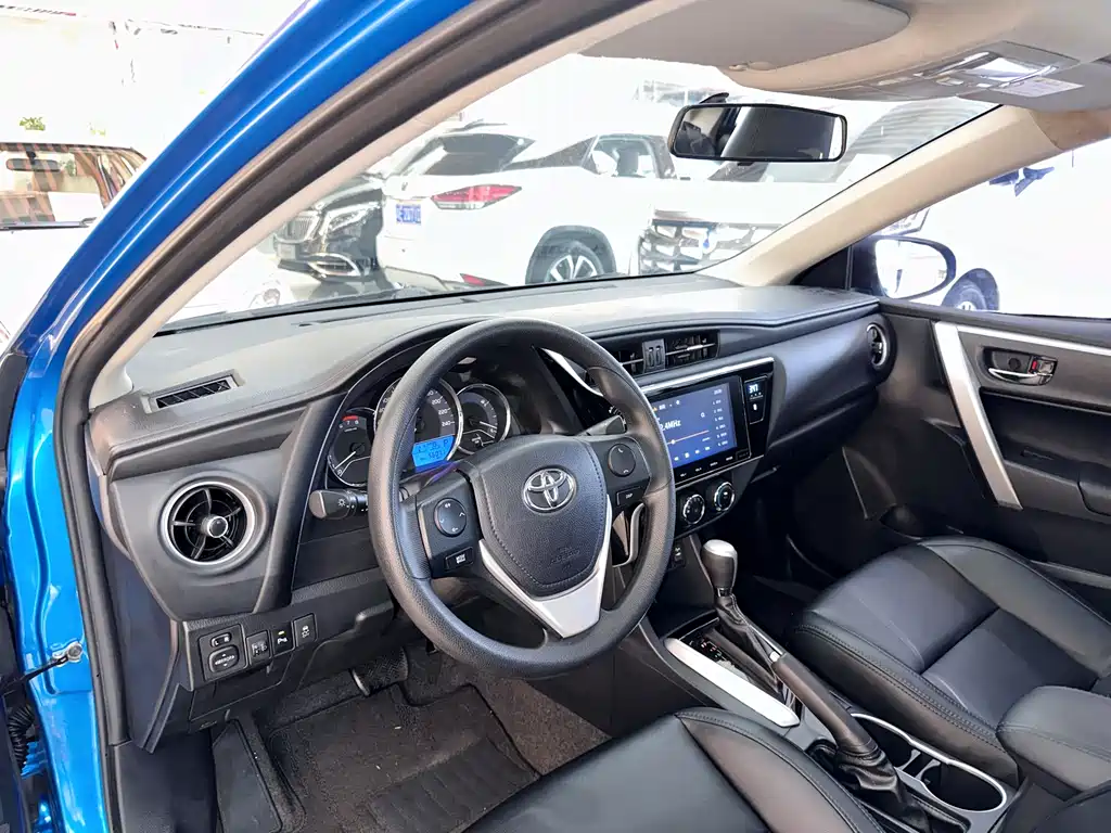 Levin Facelift 185 T CVT Elite CN-V