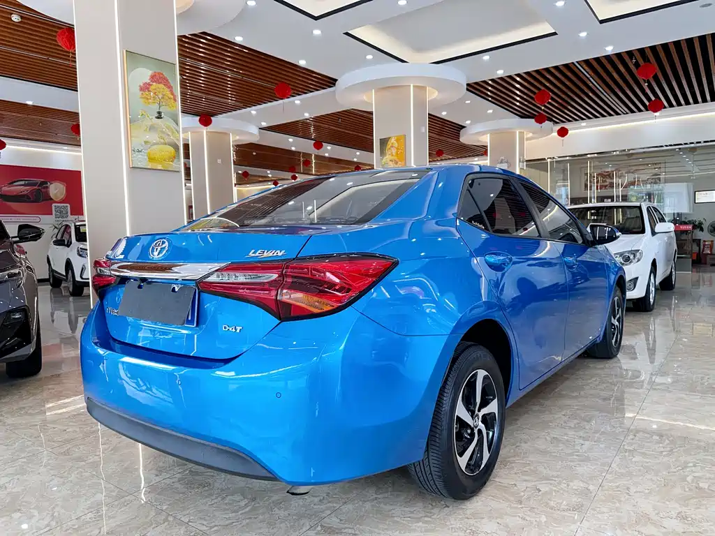 Levin Facelift 185 T CVT Elite CN-V