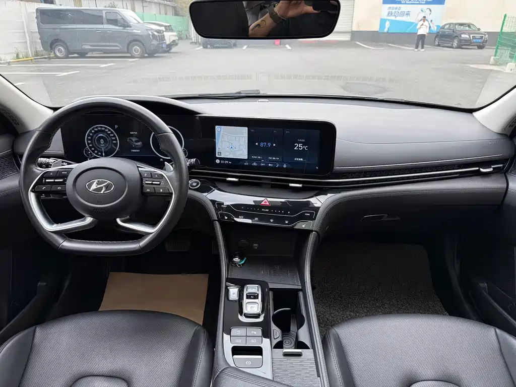 Mistra 270 TGDi DCT TOP Flagship