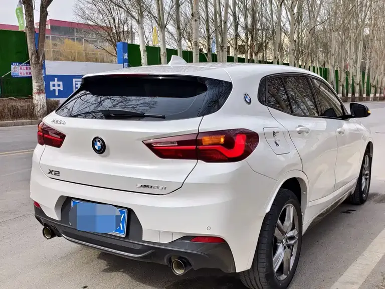 BMW X2 sDrive 25 i Radiant