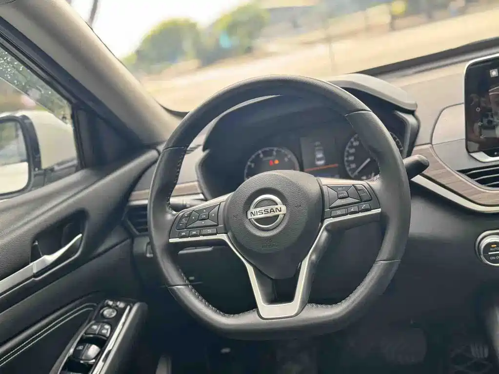 Teana 2.0 L XL Comfort