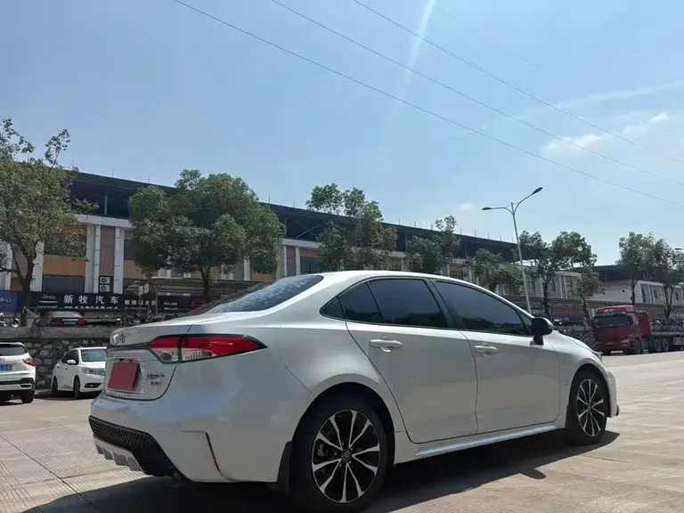 Toyota Levin 185 T CVT Sport