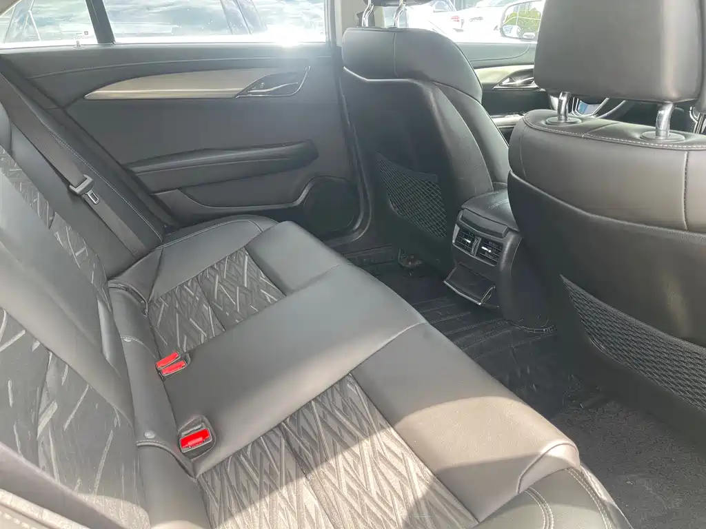 Cadillac ATS-L 28 T Tech