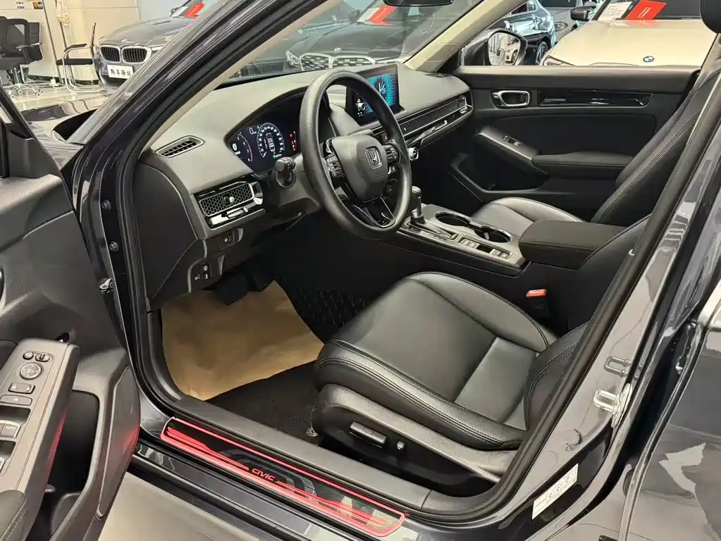 Civic 240 TURBO CVT Power Motion ·C VIP Guest Special Edition