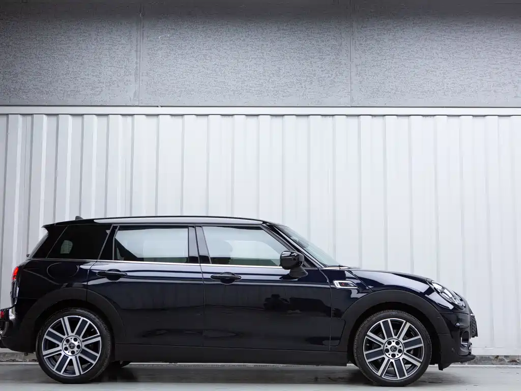 MINI CLUBMAN 2.0 T COOPER S Connoisseur