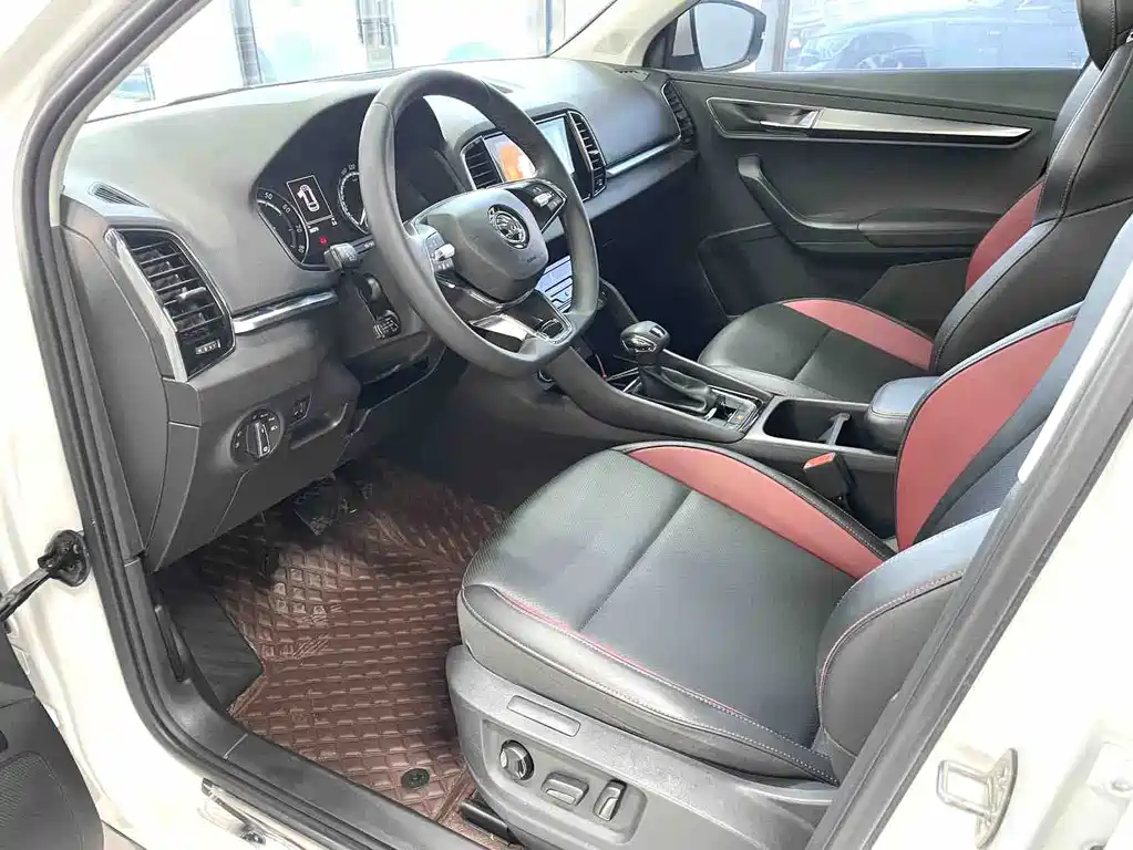 Karoq 柯珞克 2022款 TSI280 尊贵版