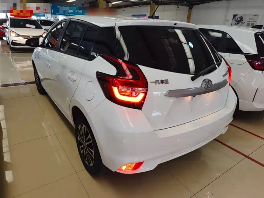 Vios FS 1.5 L CVT Sharp Speed