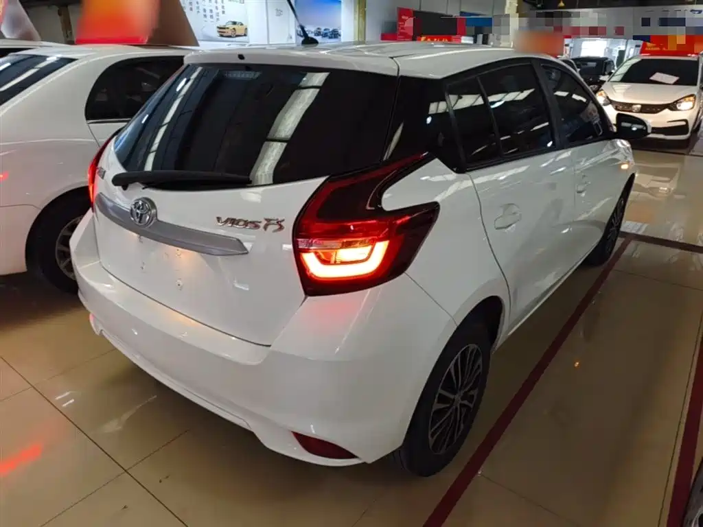 Vios FS 1.5 L CVT Sharp Speed
