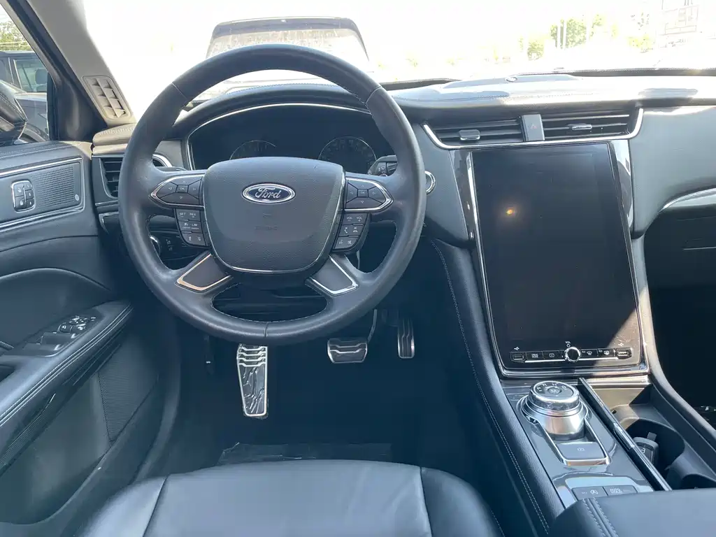 Taurus EcoBoost 245 Premium