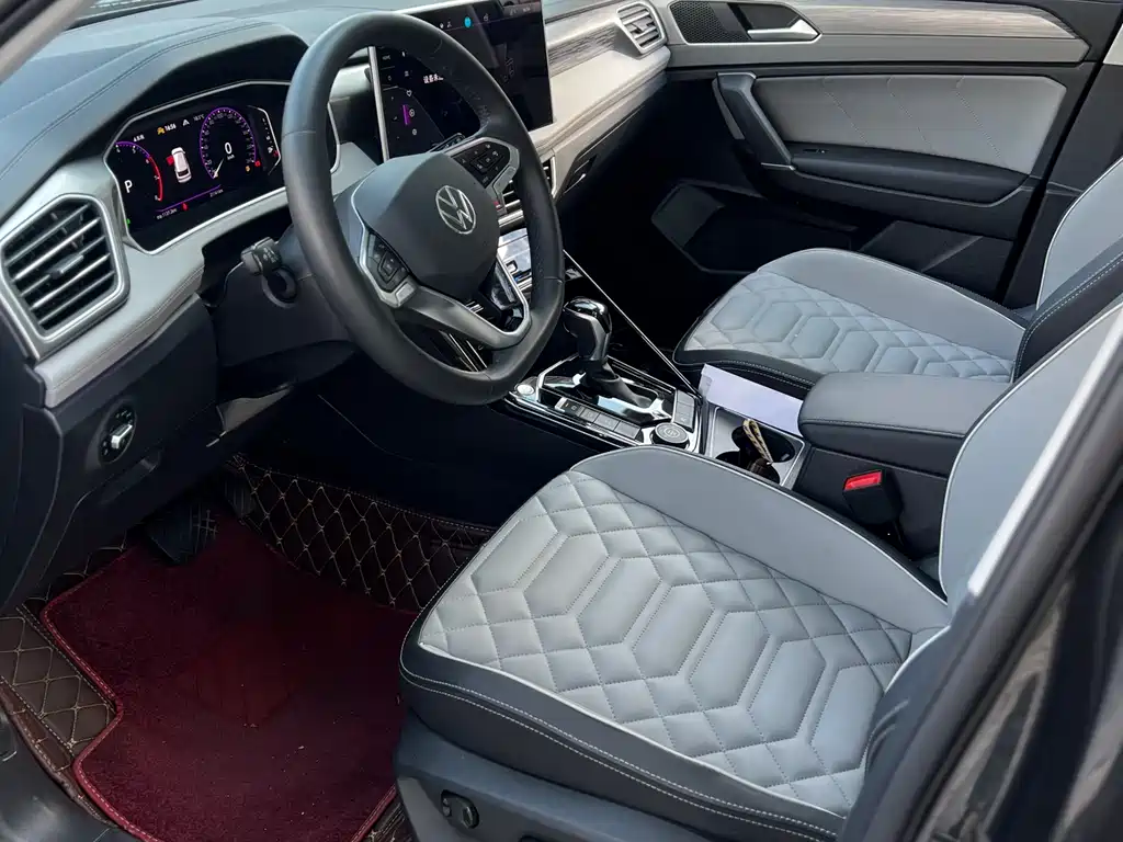 Tayron 380 TSI 4 WD R-Line High Energy