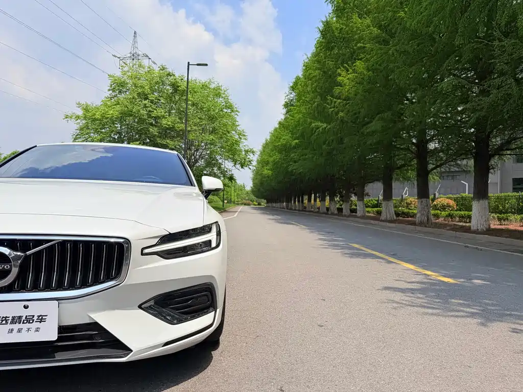 Volvo S60 T4 Smart Ease Luxury