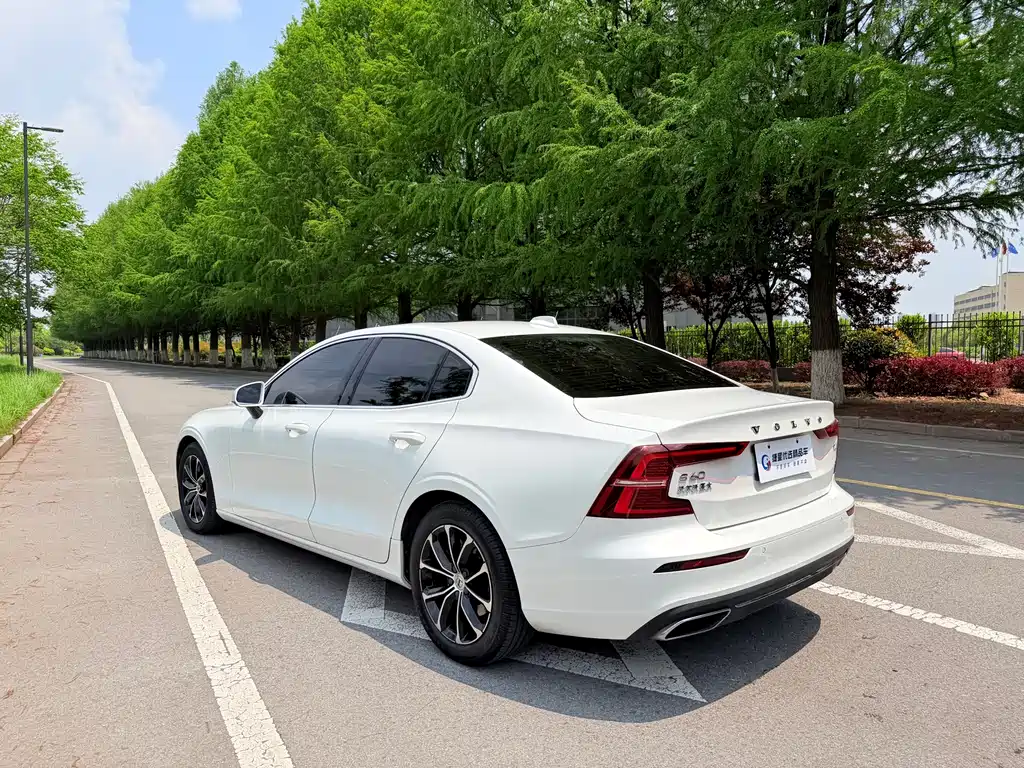 Volvo S60 T4 Smart Ease Luxury