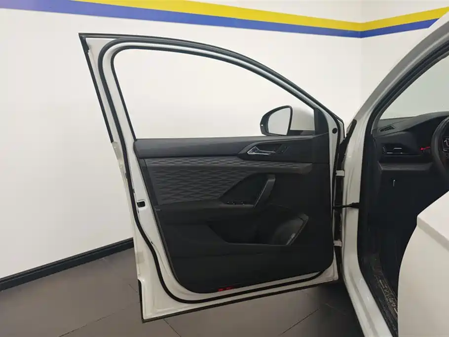 Tharu 280 TSI 2 WD Style