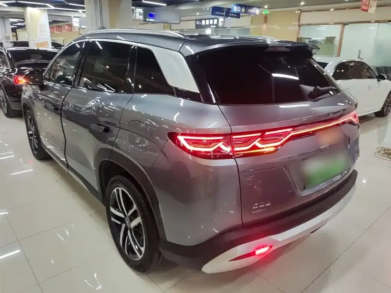 BYD Song L DM-i 112 km Leading