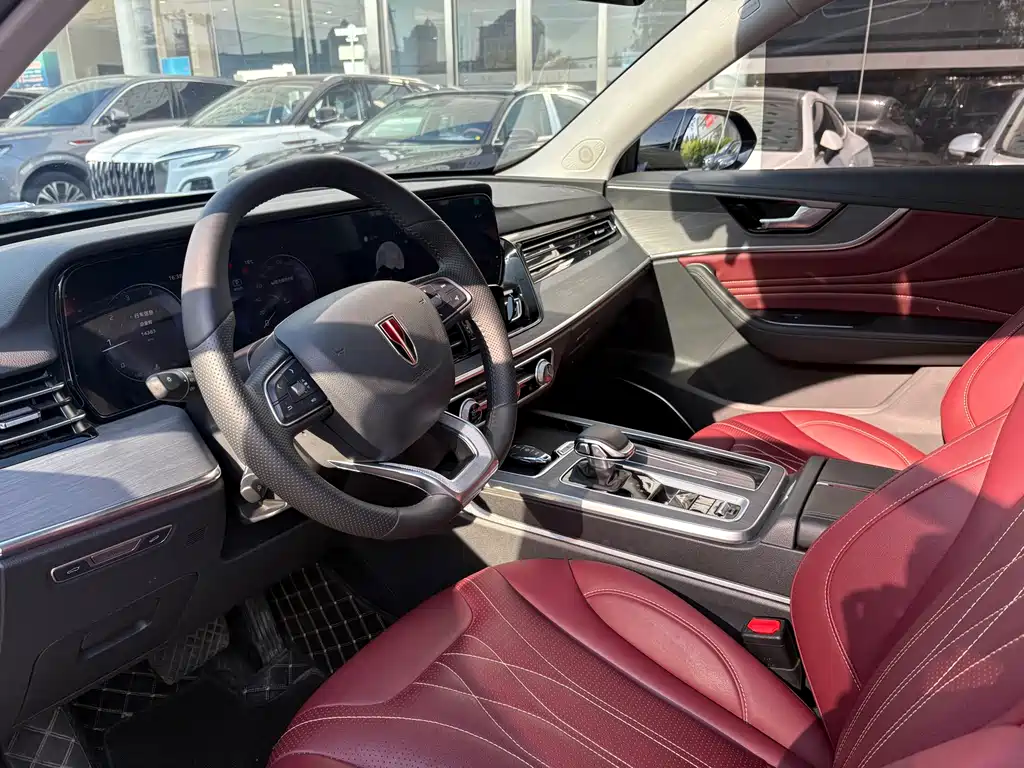 Hongqi HS5 2.0 T 2 WD Flagship Enjoyment Pro