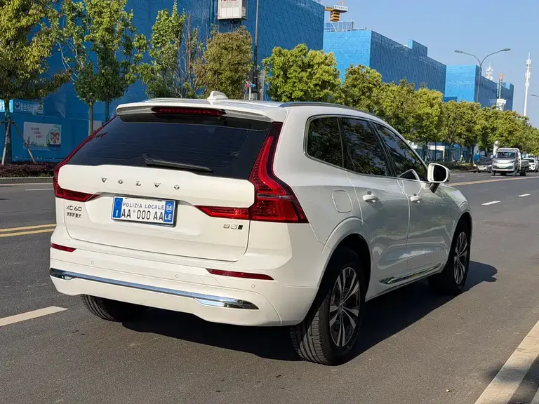 Volvo XC60 B5 4 WD Smart Ease Luxury