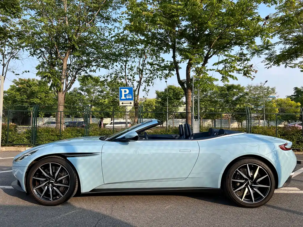 Aston Martin DB11 4.0 T V8 Volante