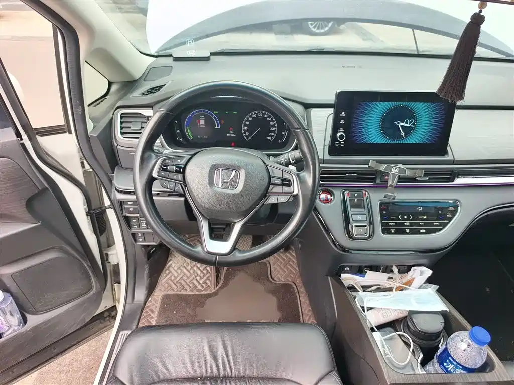 Elysion 2.0 L e:HEV Luxury Early Enjoyment