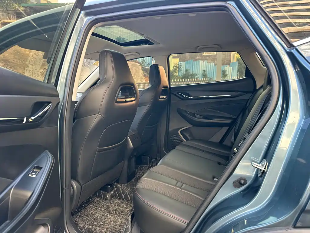Changan Oshan X5 1.5 T DCT Luxury