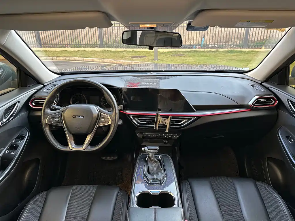 Changan Oshan X5 1.5 T DCT Luxury