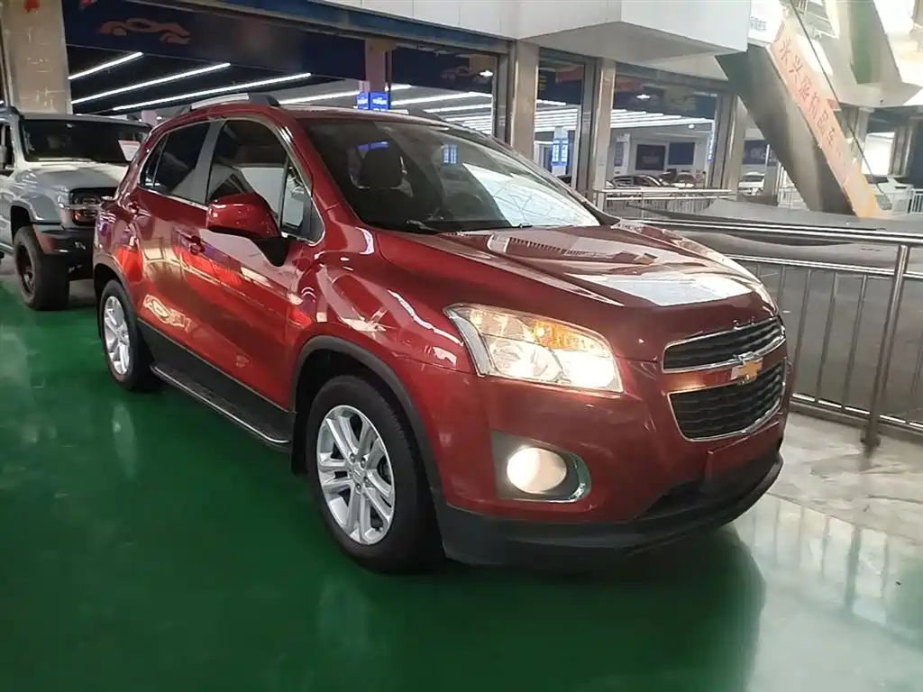 Tracker 1.4 T Auto 2 WD Comfort Sunroof