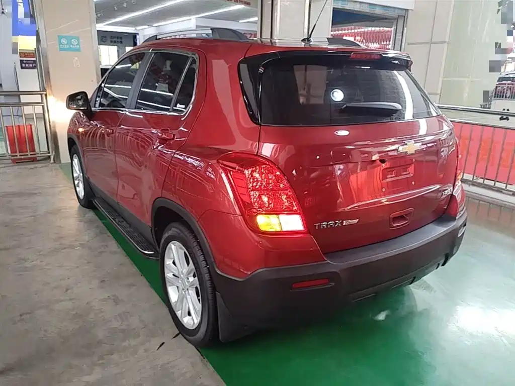 Tracker 1.4 T Auto 2 WD Comfort Sunroof