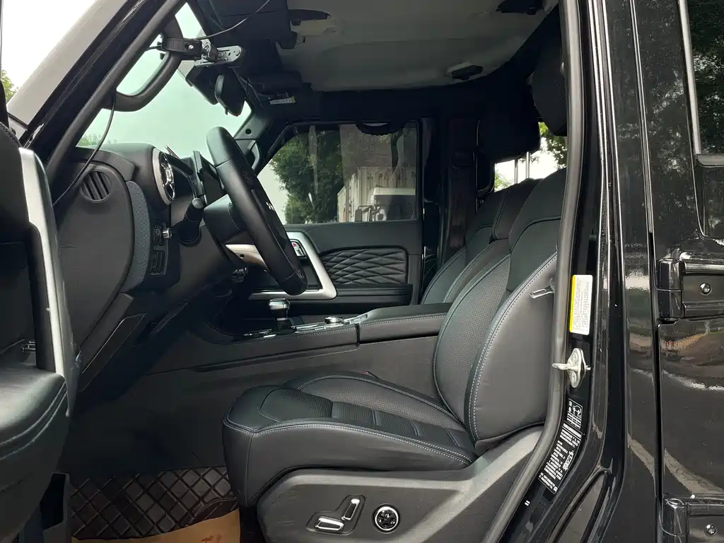 BAIC BJ40 2.0 T Auto 4 WD City Hunter Swordsman