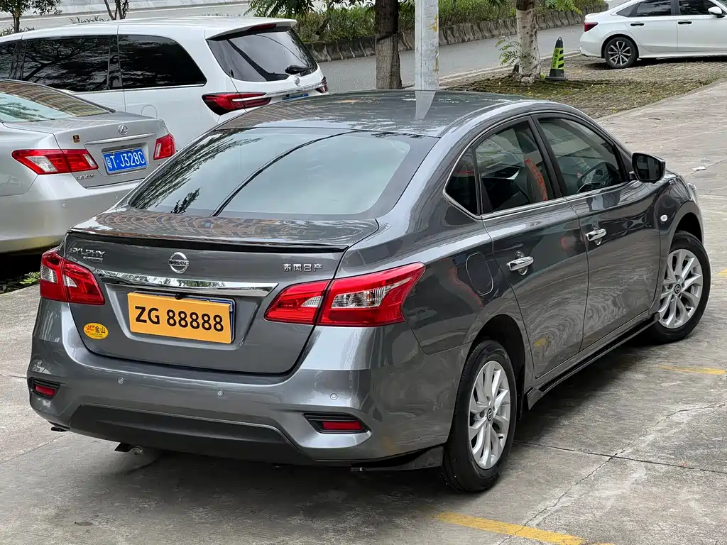 Sylphy Facelift III Classic 1.6 XE CVT Comfort