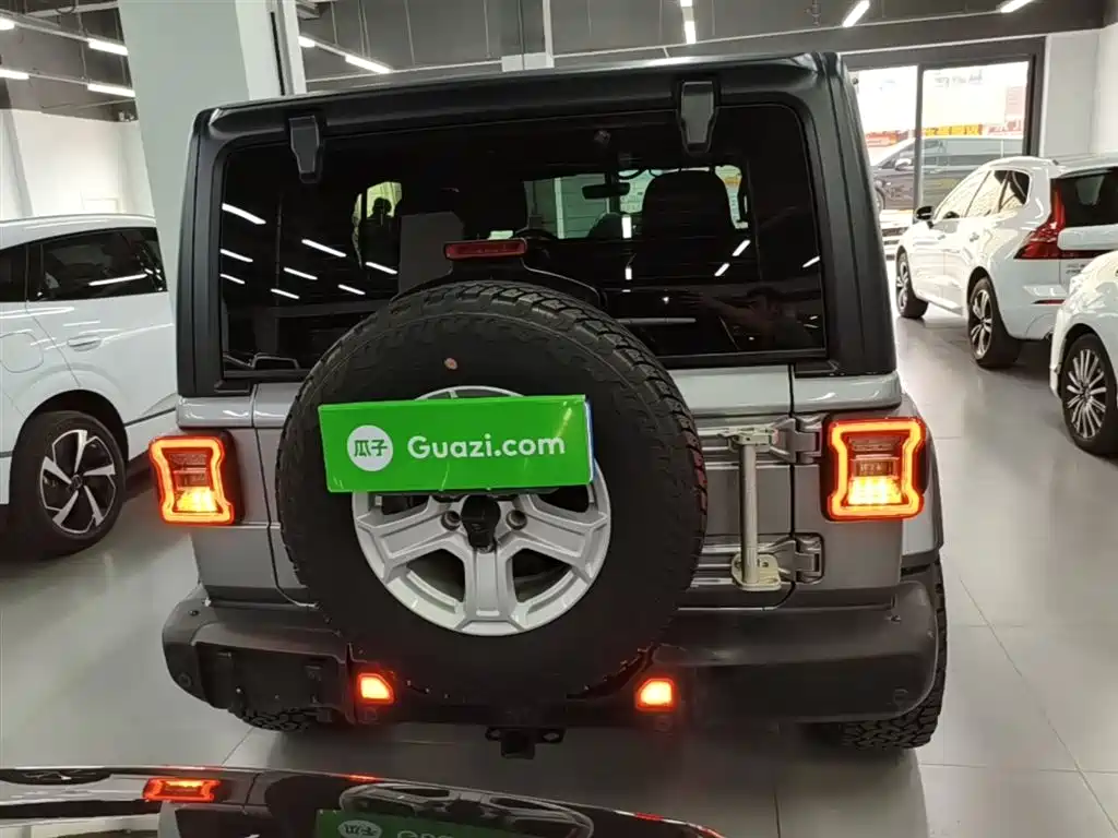 Wrangler 2.0 T Sahara 4-door CN-VI