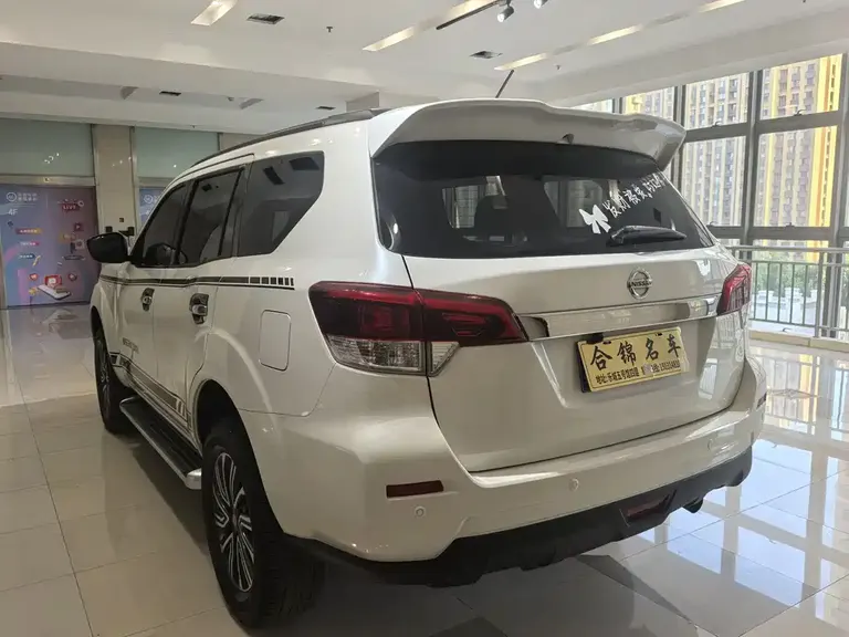 Nissan Terra 2.5 L Auto 2 WD Luxury