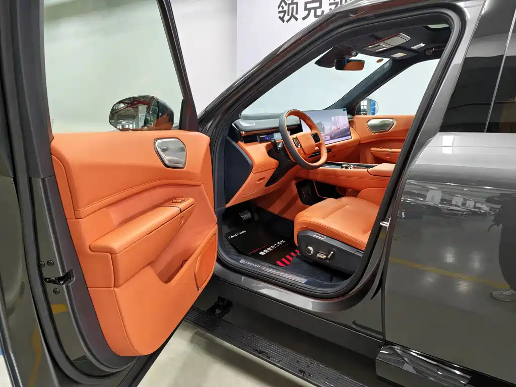 Lynk & Co 900 领克900 2025款 1.5 T Ultra 6座