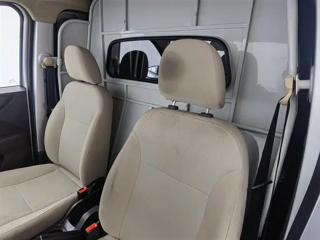Wuling Hongguang V 1.5 L Power Take Panel Electric Assist LAR