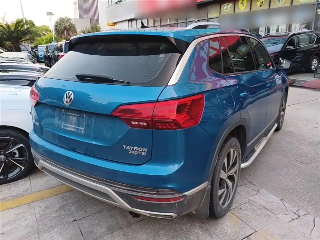 Tayron 330 TSI 2 WD Luxury Plus CN-VI