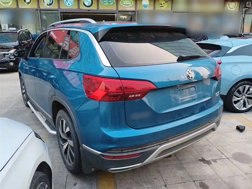 Tayron 330 TSI 2 WD Luxury Plus CN-VI
