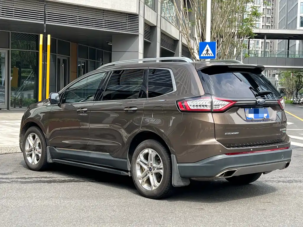 Edge EcoBoost 245 2 WD Grand Sharp 7-seat CN-V